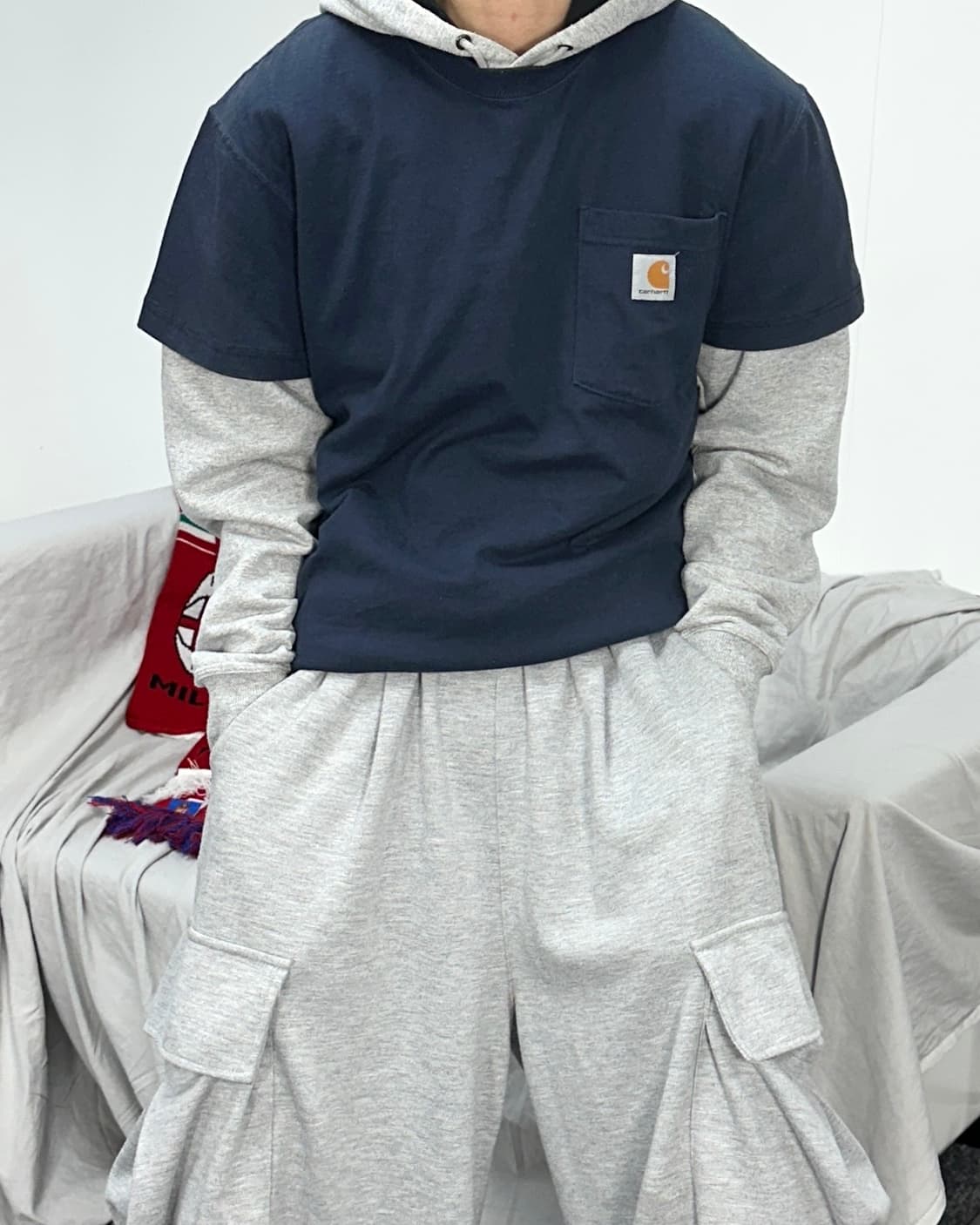 칼하트 네이비 포켓 반팔티 S 상품이미지1