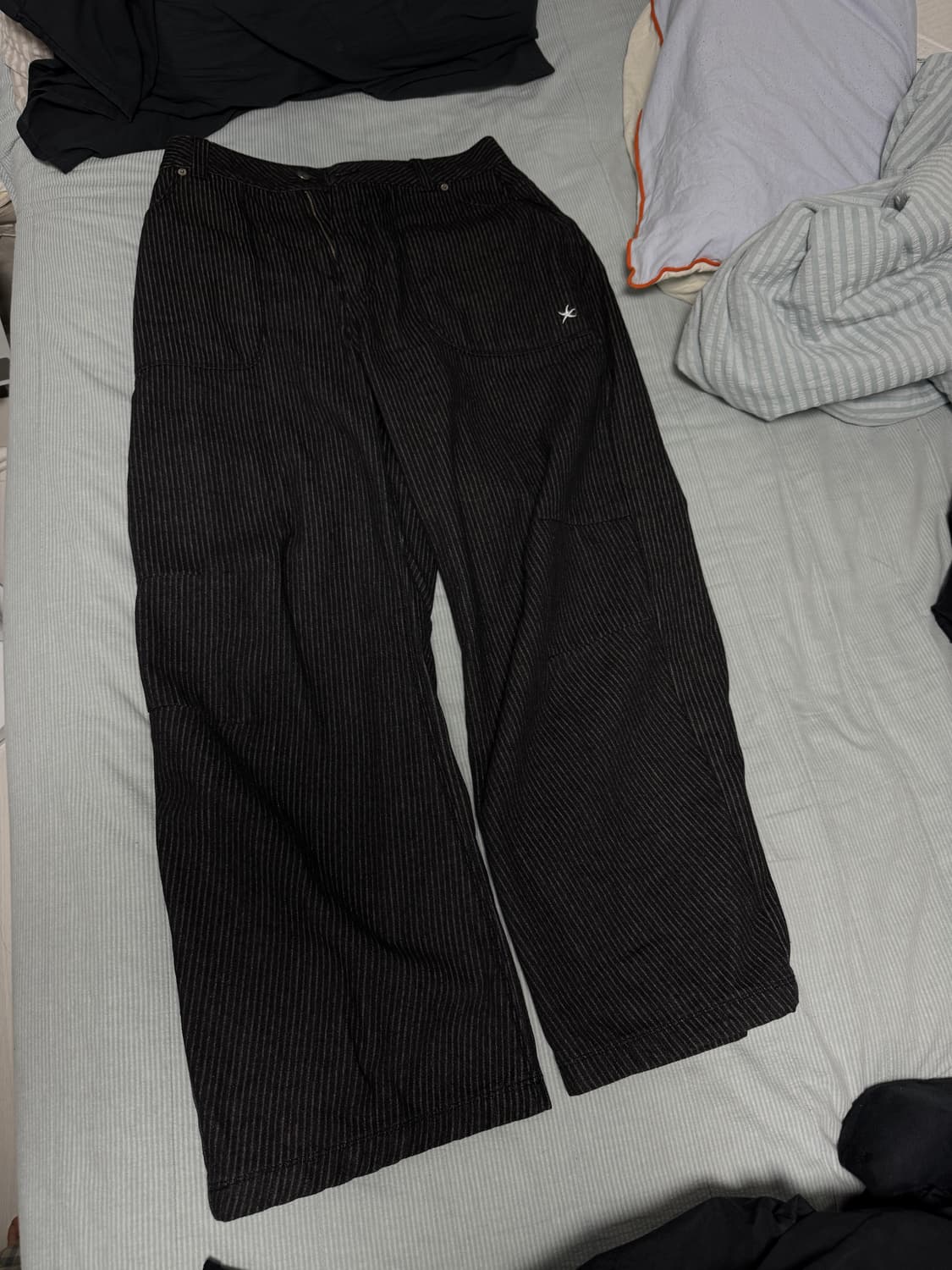 더콜디스트모먼트 TCM starfish pin stripe pants 상품이미지1