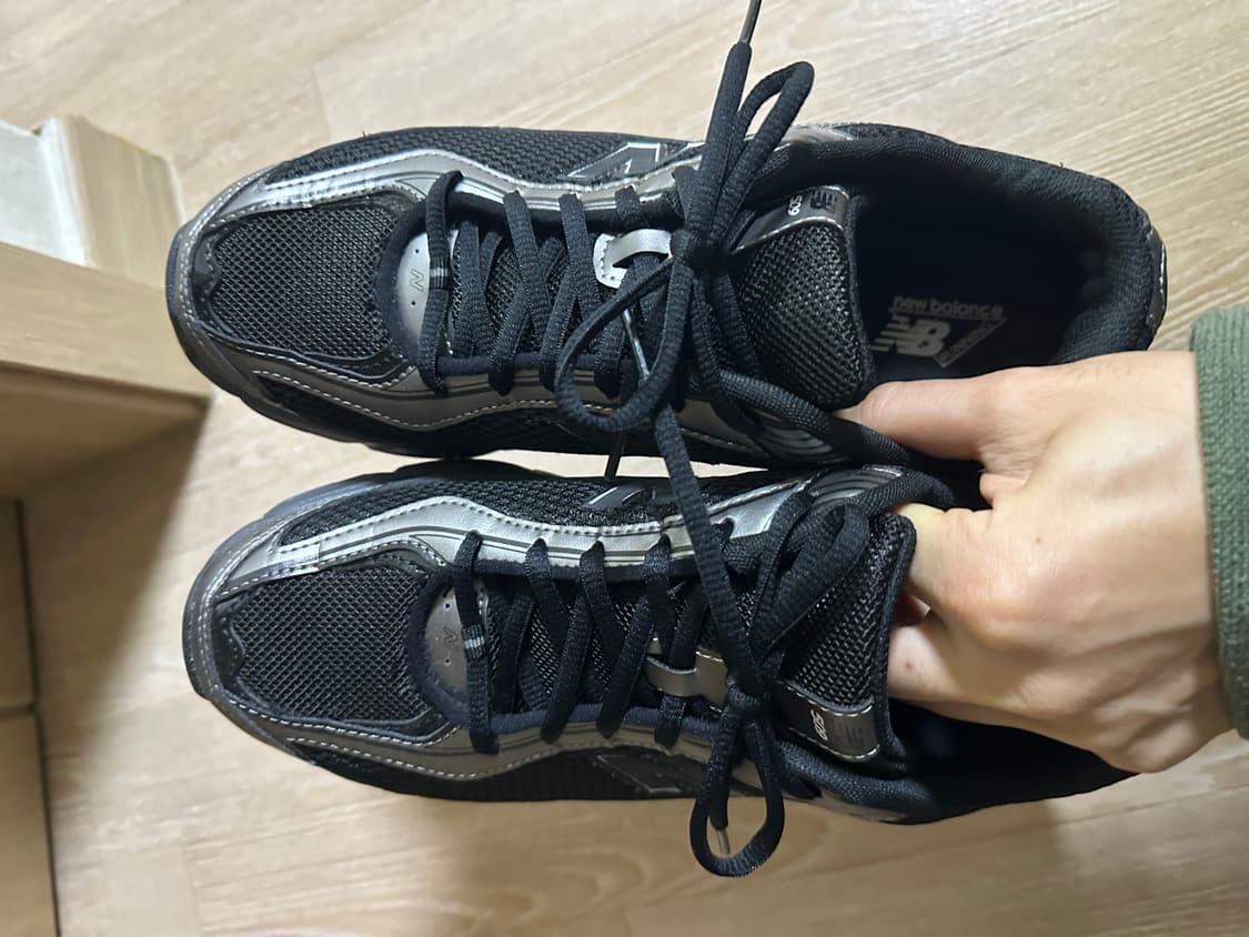 뉴발란스 509 블랙 260사이즈 U509E1 상품이미지1