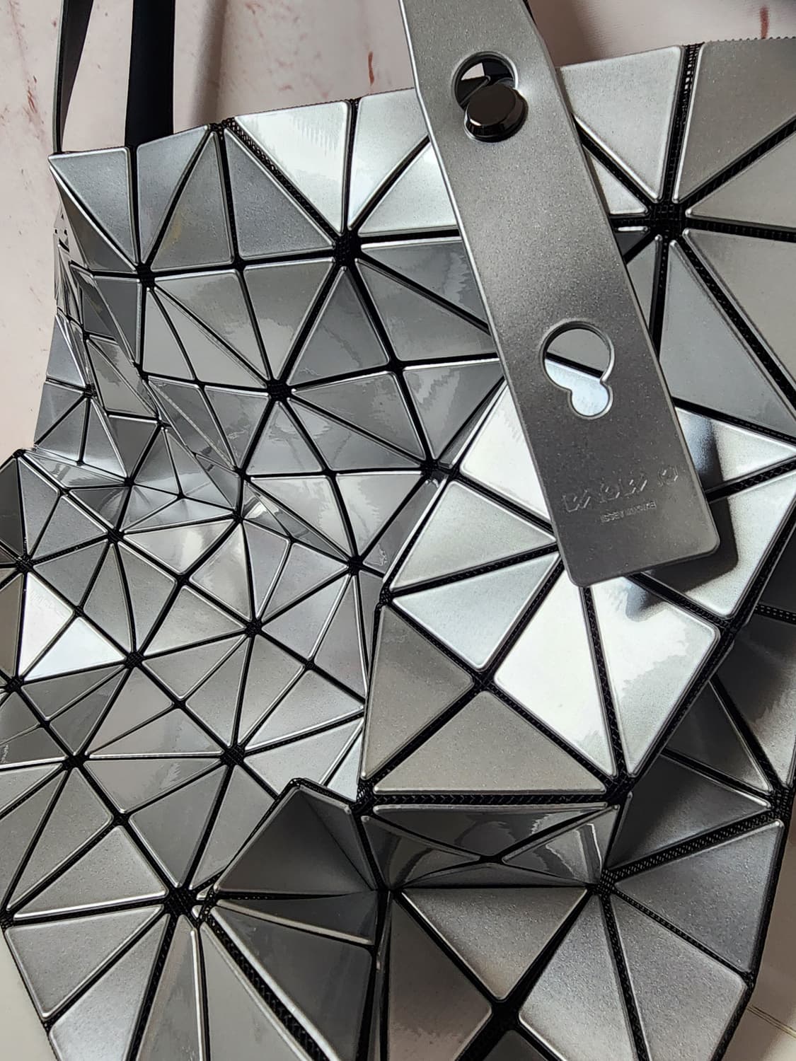 바오바오 프리즘 라지 와이드 토트백 상품이미지4