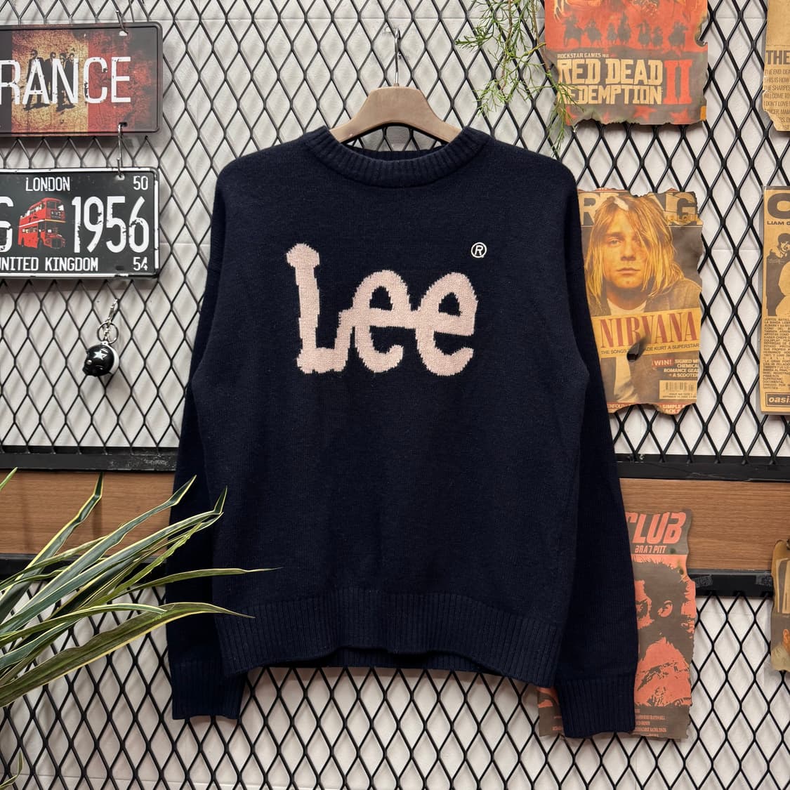 LEE 리 라운드넥 니트 전면 빅로고 포인트 네이비 상품이미지1