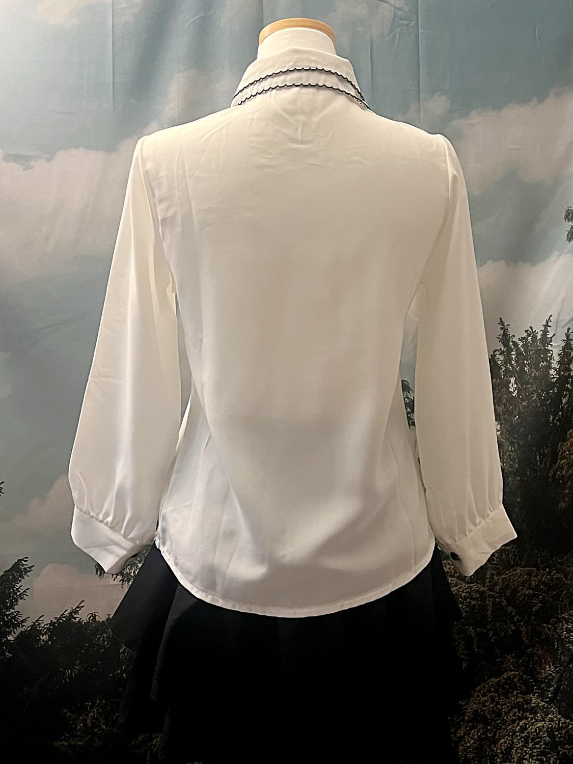 리본 버튼 디테일 블라우스 상품이미지4