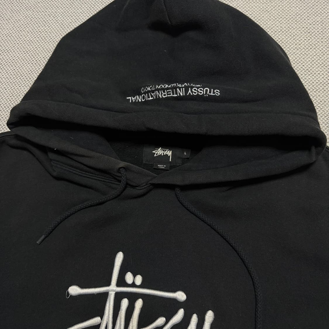 스투시 인터내셔널 베이직 스웻 후드티 상품이미지2