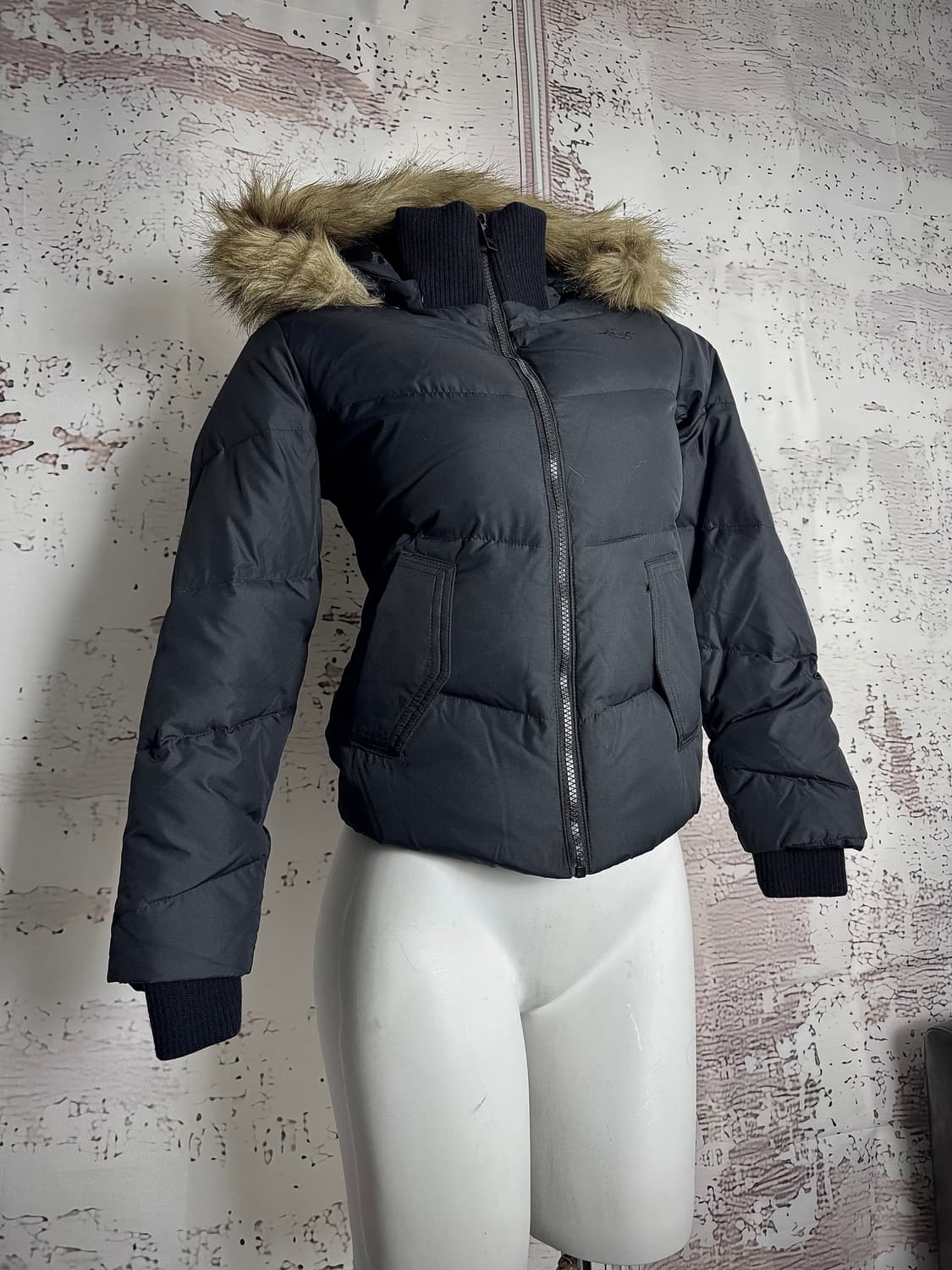 Black Cropped Puffer Jacket 상품이미지1