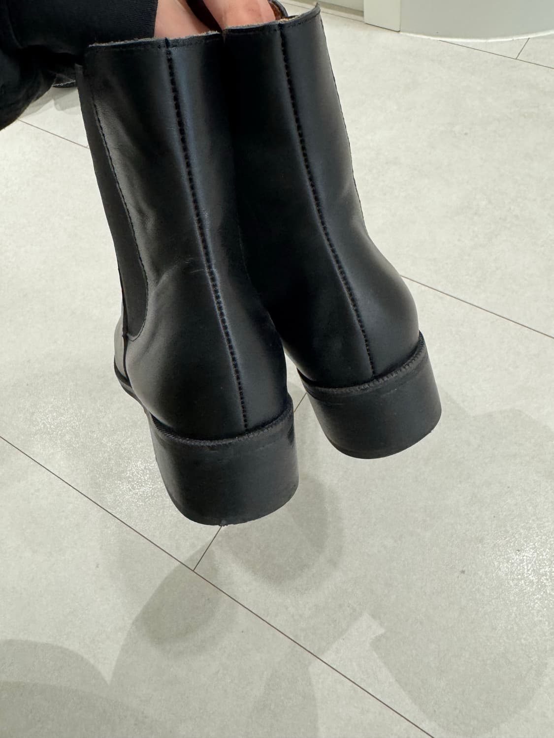 마뗑킴 가죽 첼시 부츠 245 / 소가죽 레더 부츠 상품이미지4