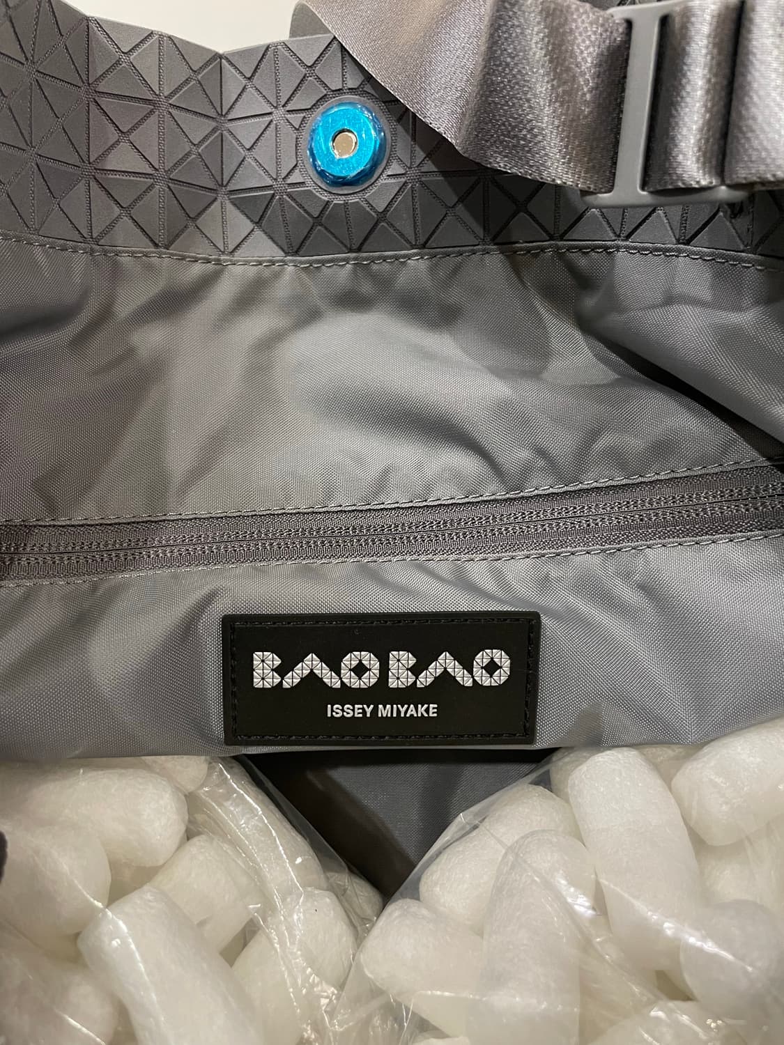바오바오 이세이미야케 카트백 라지 새상품 판매 상품이미지2