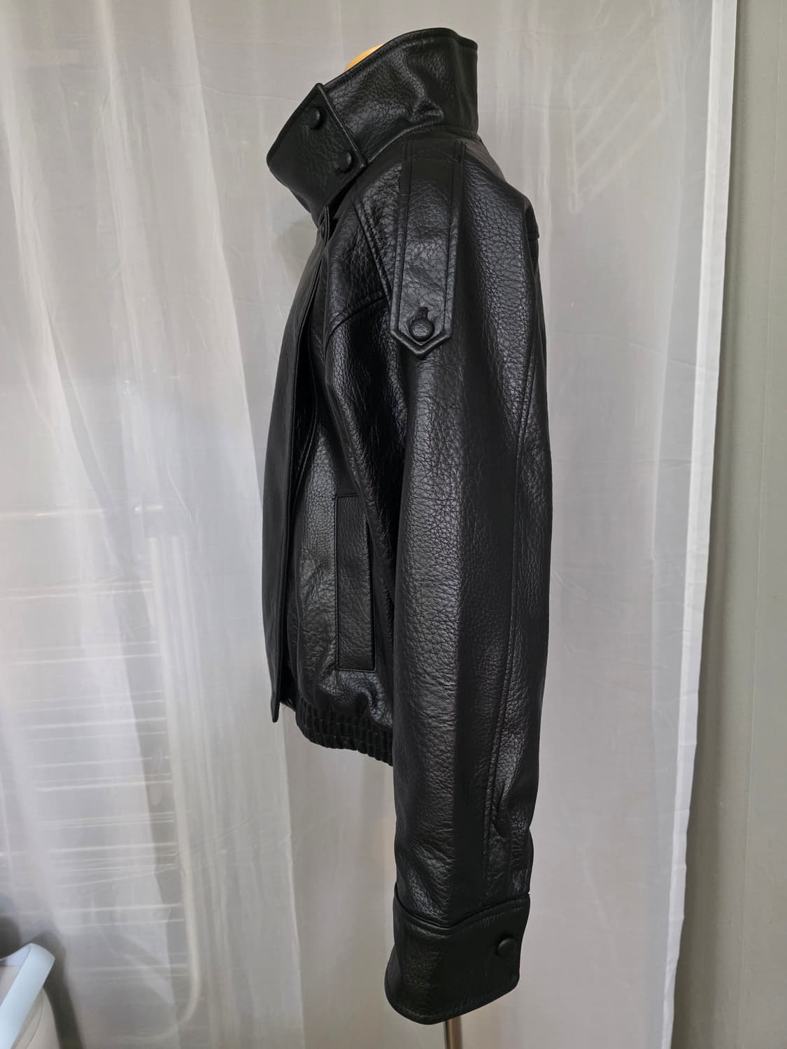 새상품S.택있음) 자라(ZARA) 생로랑맛  가죽자켓.S사이즈.레더자켓 상품이미지3