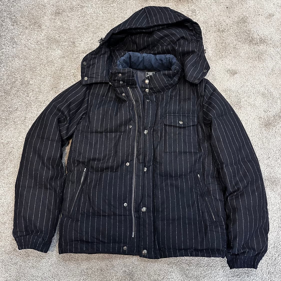 그린라벨릴렉싱 네이비 네크비조 울 스트라이프 다운 자켓L 상품이미지2