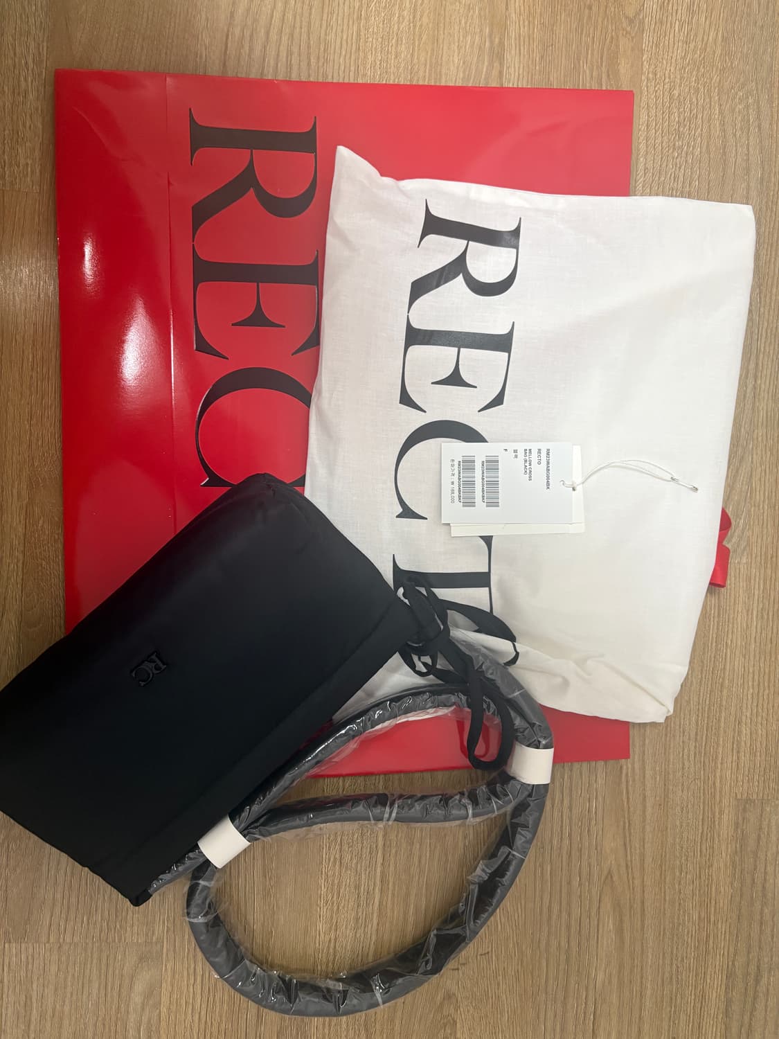 (새상품) 렉토 멜로우 크로스백 상품이미지1