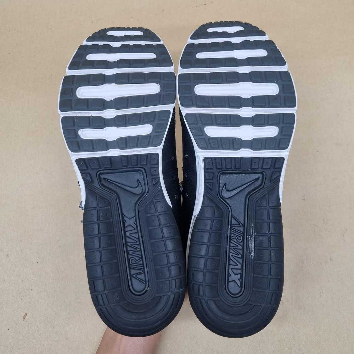 나이키 에어맥스 시퀀트3 운동화250 상품이미지3