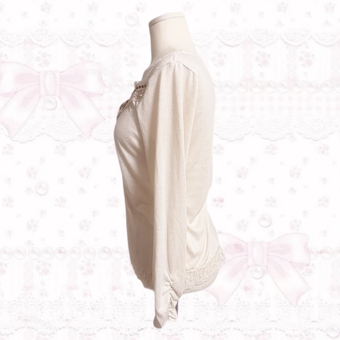 엑시즈팜 핀터깔 페어리 셔링 디테일 스퀘어넥 플라워 리본 포인트 긴팔티 상품이미지2