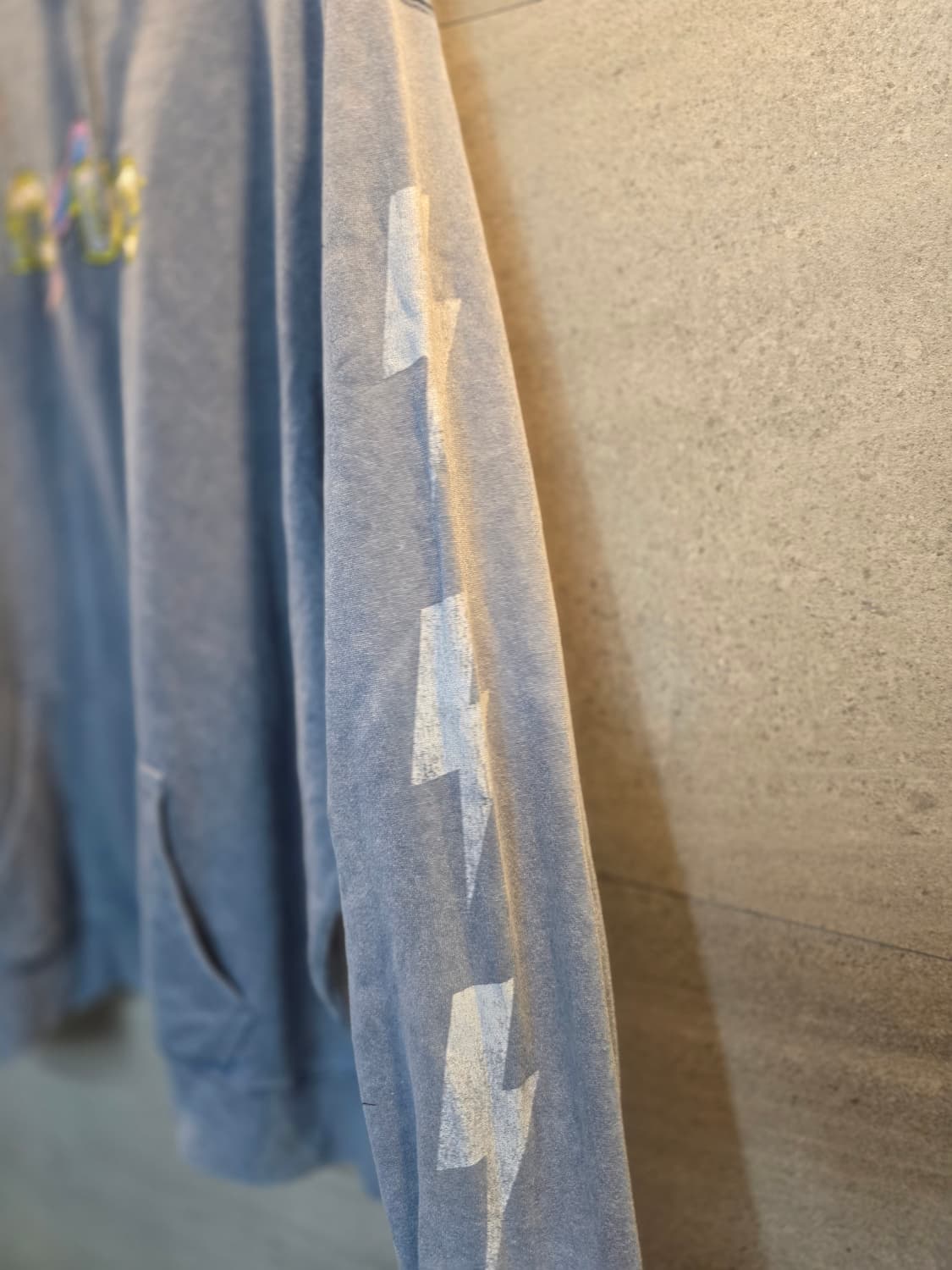 AC/DC 오피셜굿즈. 후드티셔츠. 미착. 상품이미지3