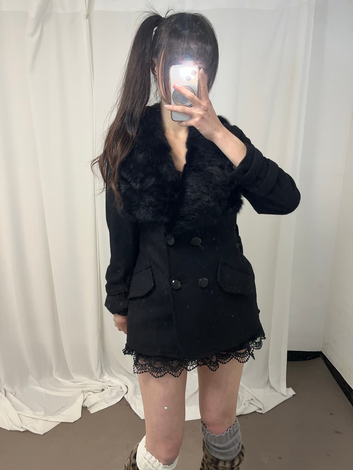 오네걀st 카라 래빗퍼 트리밍 코트 상품이미지7