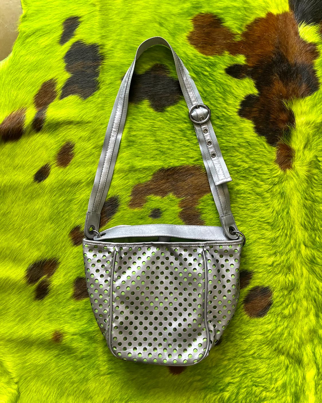 HIROKO BIS Punching 3D Dot Sliver Bag 상품이미지3