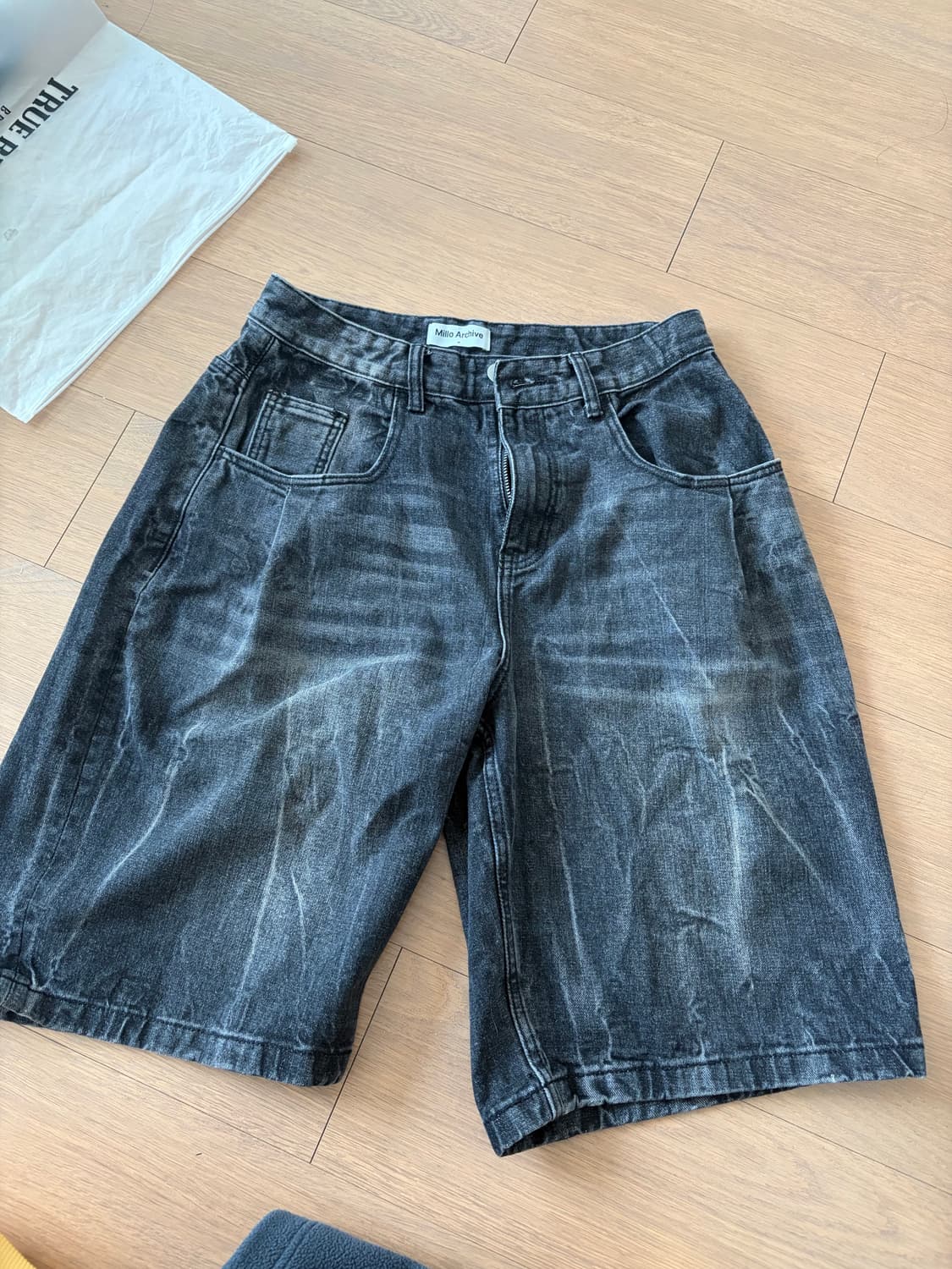 밀로 아카이브 버뮤다 흑청 m사이즈 상품이미지1