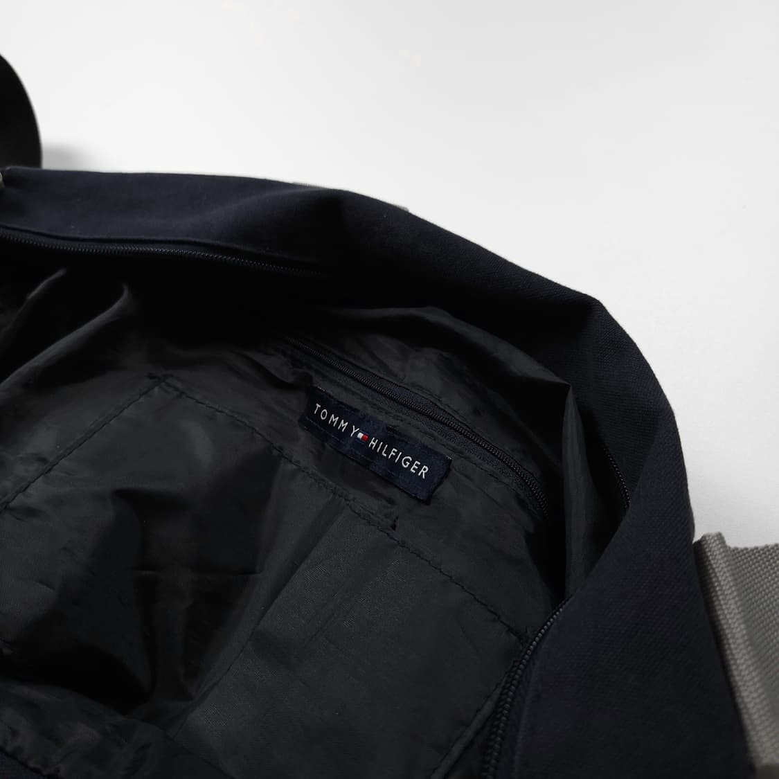 00s 타미힐피거 올드스쿨 스펠아웃 빅로고 짐백 (OS) 상품이미지5
