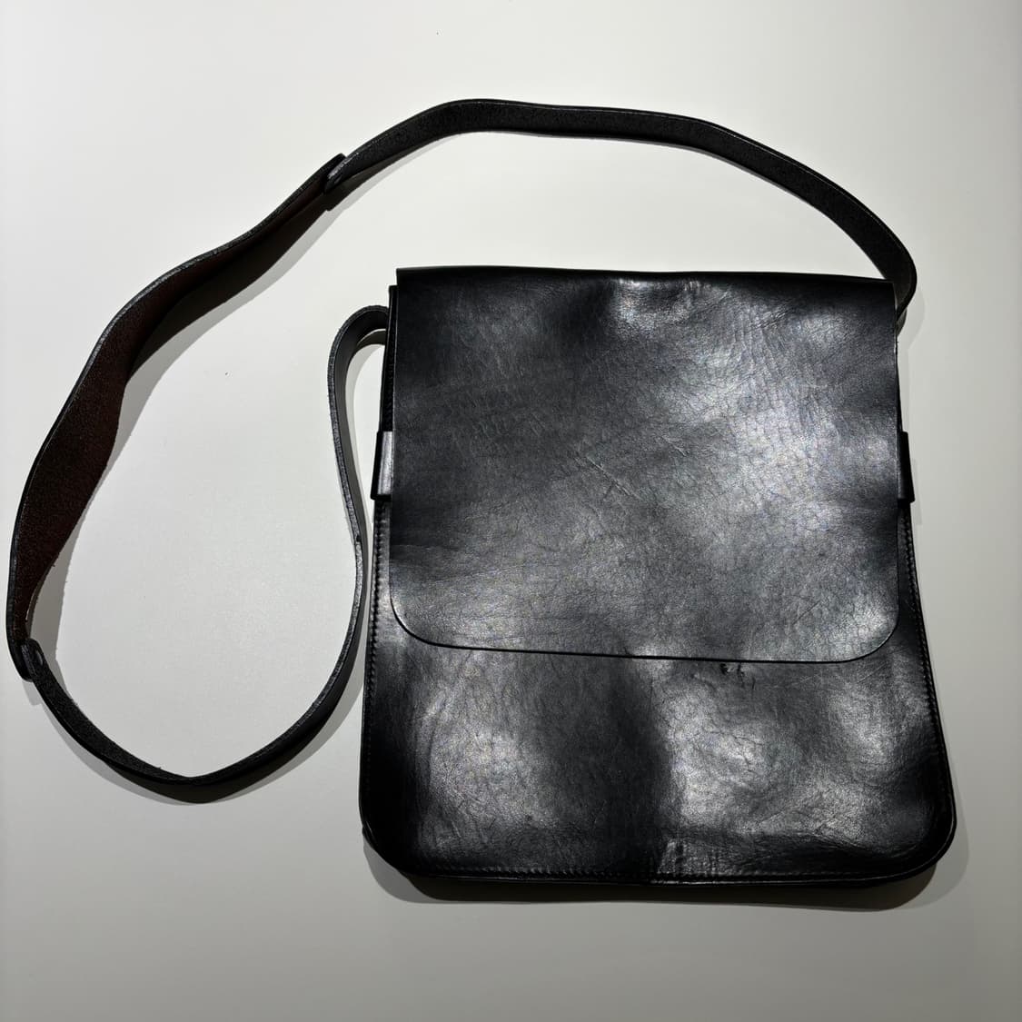 드리스 반 노튼 레더 크로스 백 상품이미지2