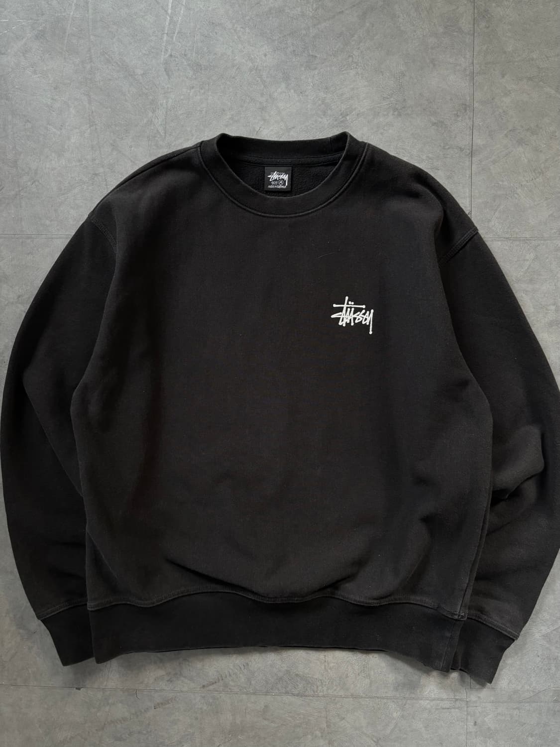 Stussy 스투시 스탁로고 블랙 맨투맨 상품이미지1