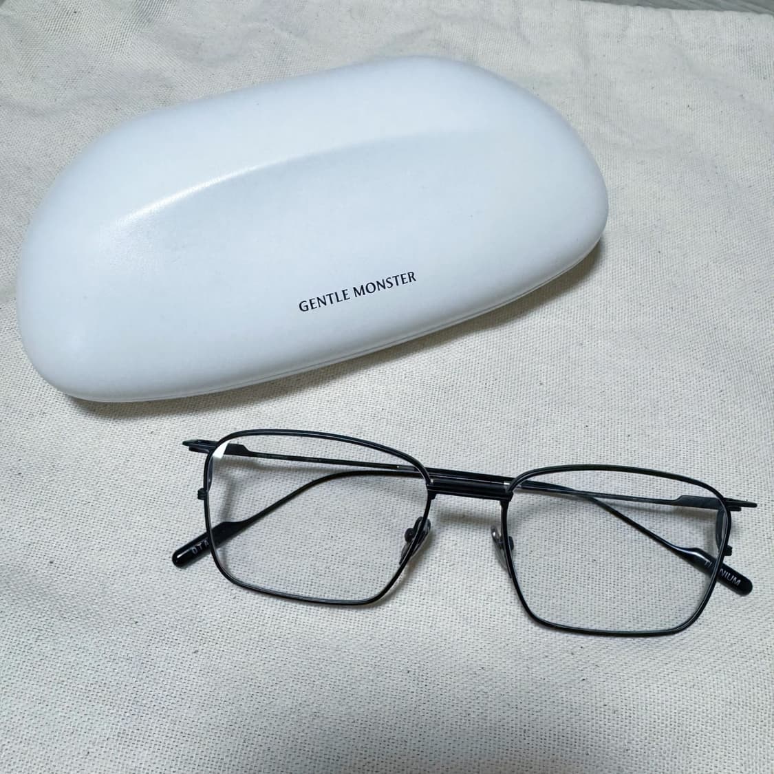 젠틀몬스터 OTAS 블랙 상품이미지1