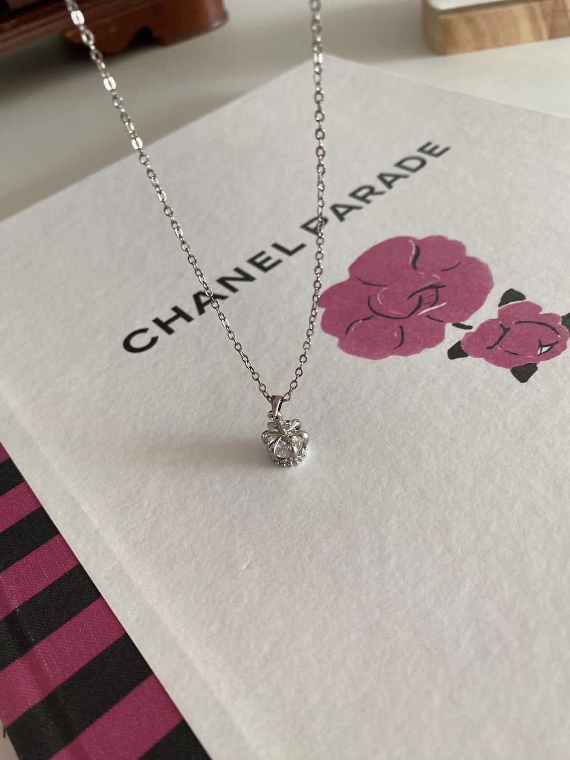 18k도금 크라운 십자가 목걸이 상품이미지1