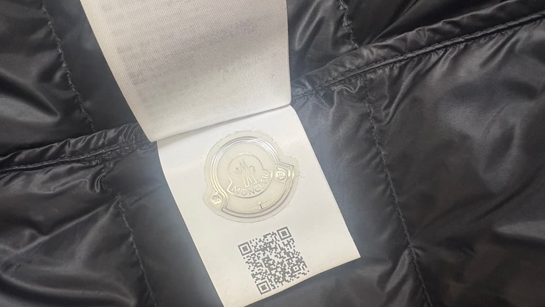 몽클 경량 패딩 상품이미지5