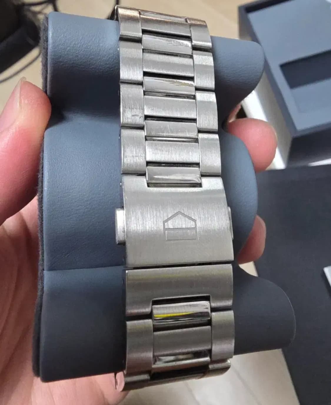 태그호이어 까레라 데이데이트 41mm 검판 상품이미지7