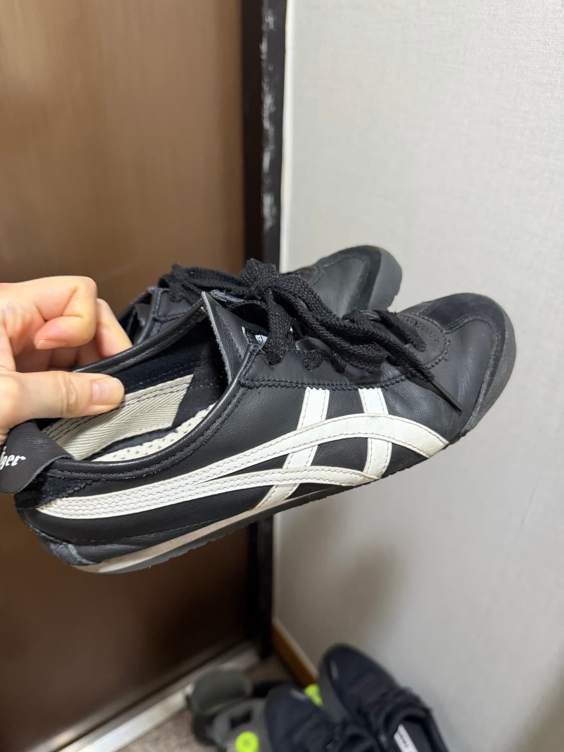 오니츠카타이거 맥시코 66 블랙 245 상품이미지1