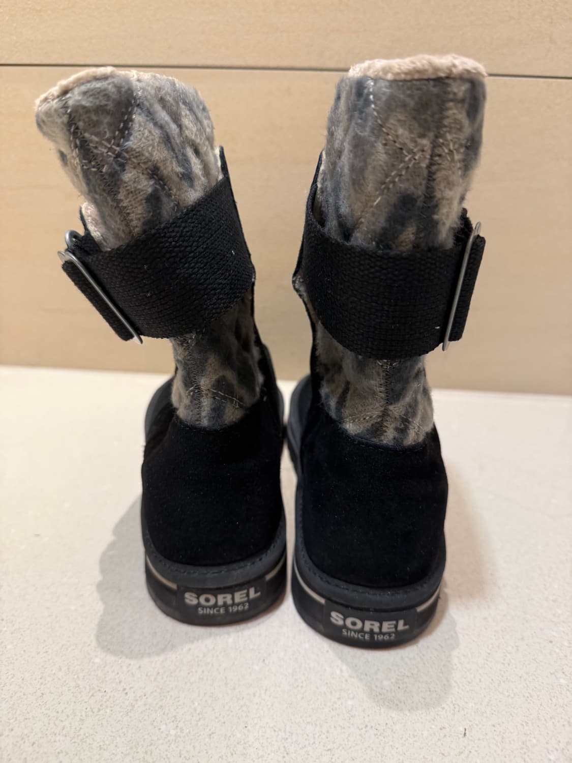 (1회실내착.새상품급) SOREL 소렐 방한부츠 쏘렐 털부츠 240mm  상품이미지2