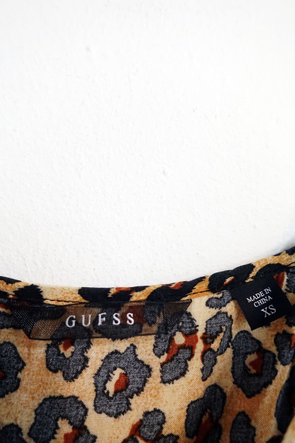 게스 레오파드 나시 상품이미지9