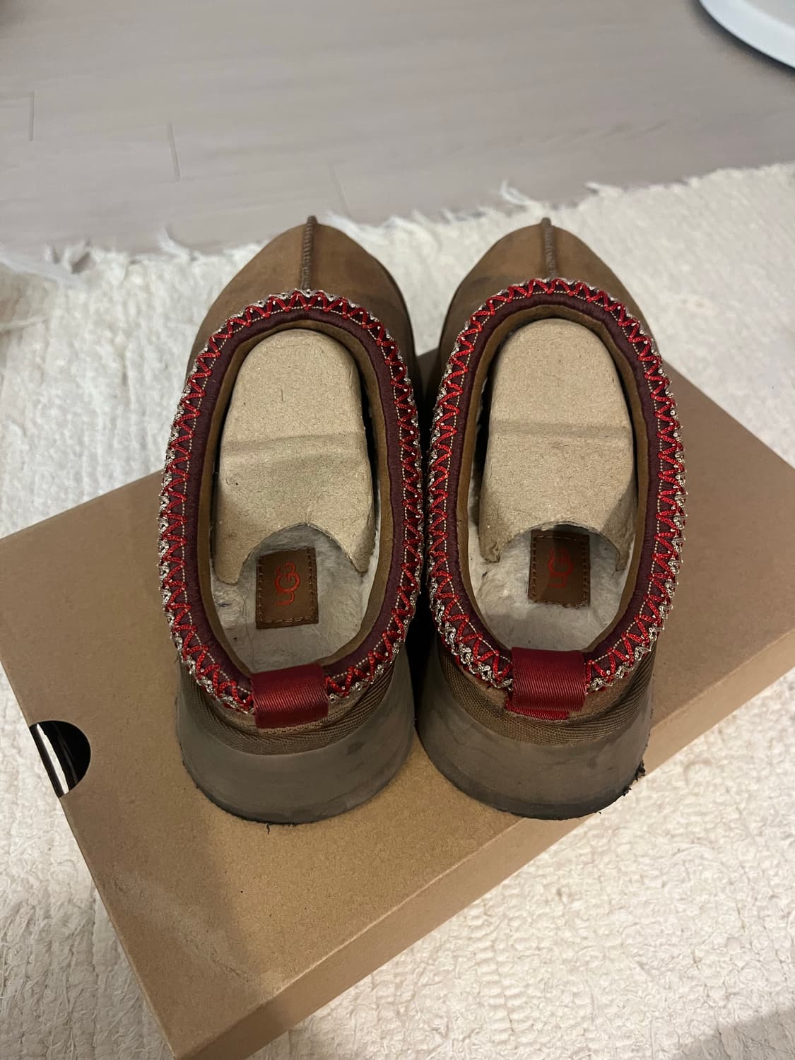 어그 타즈  체스트넛 230 상품이미지2