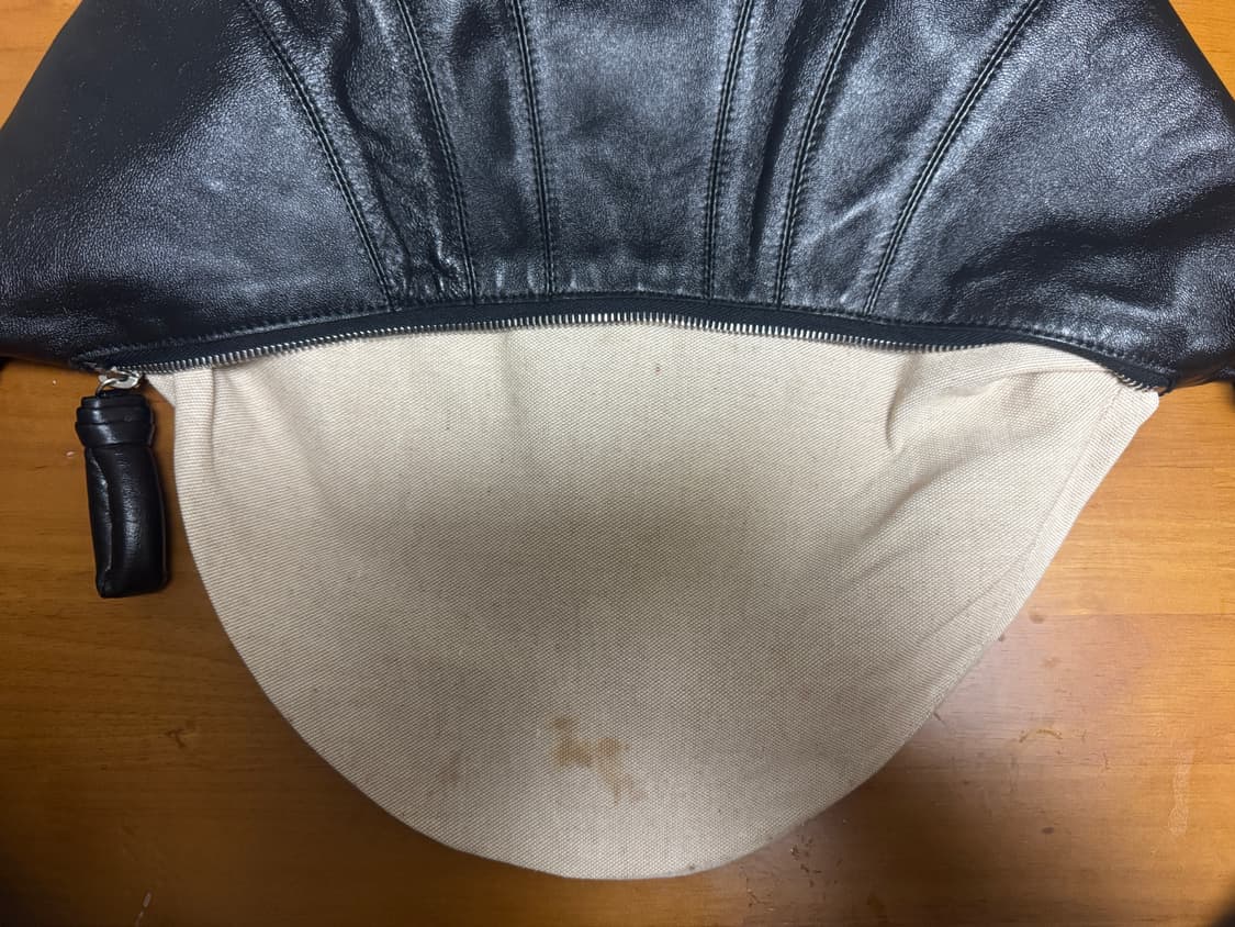 크루아상 백 소프트 나파 미디움 블랙 상품이미지3