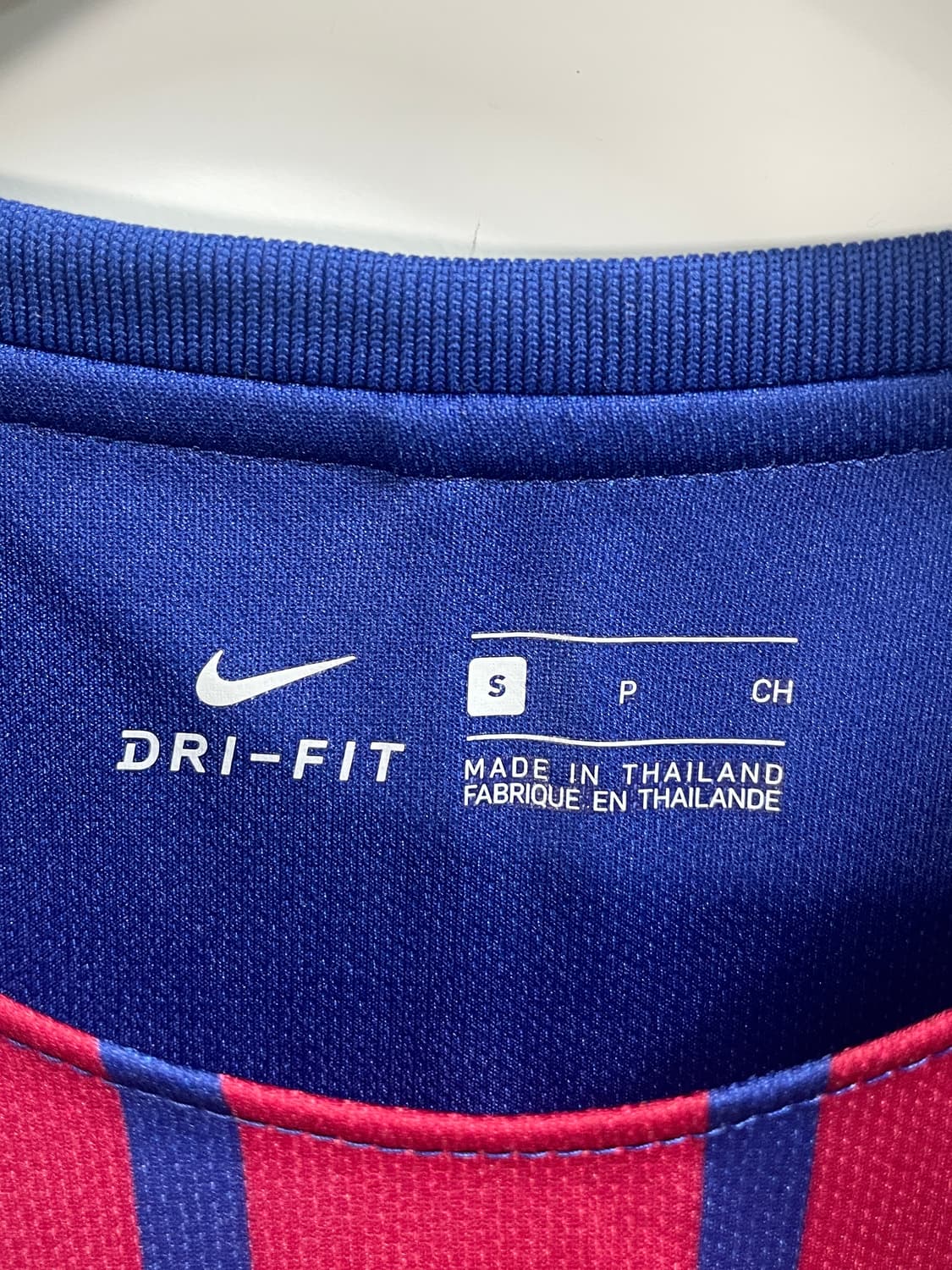 17-18 나이키 바르셀로나 메시 홈 유니폼 레플리카 티 (on.438) 상품이미지7