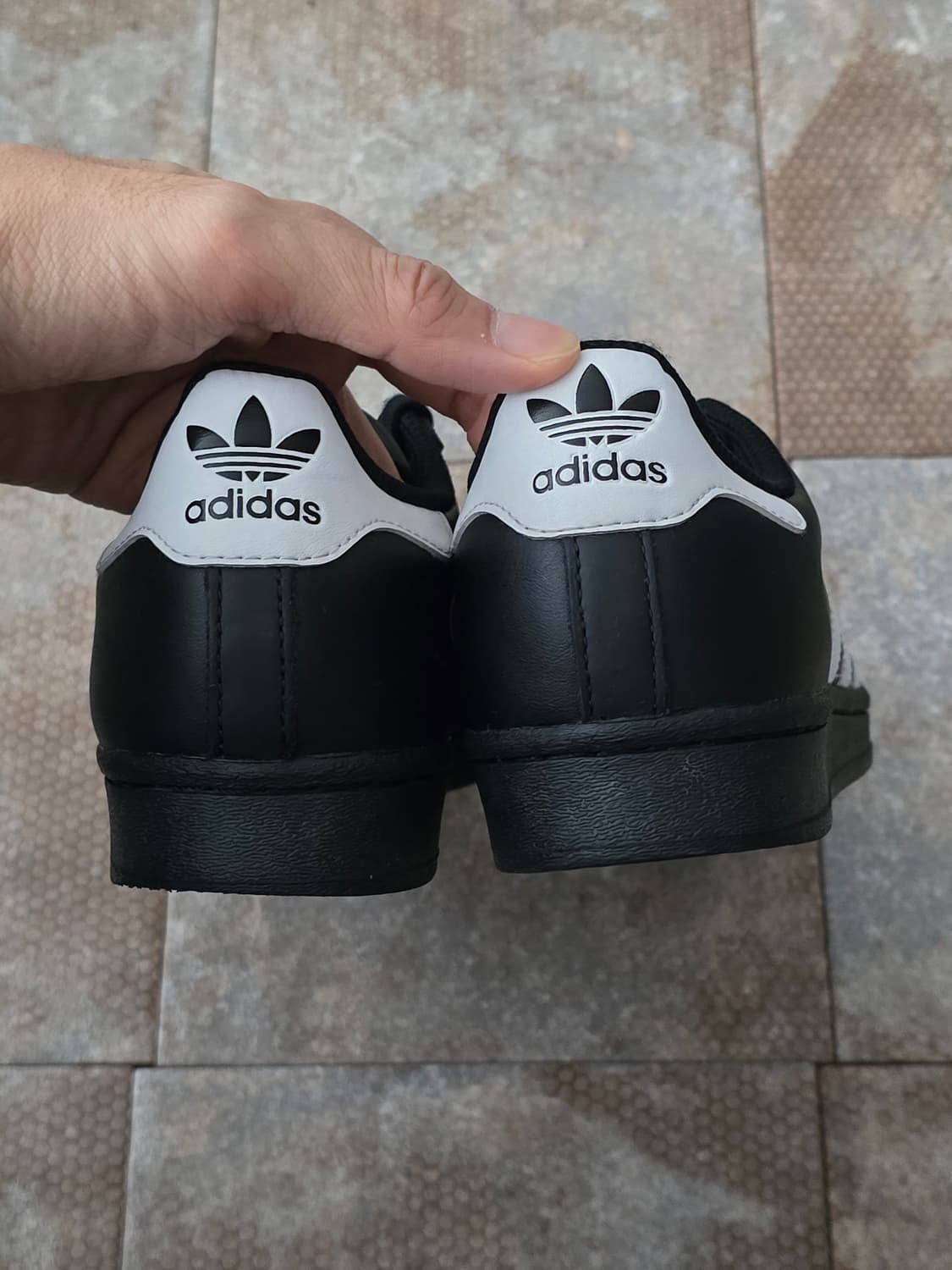 (235)아디다스 슈퍼스타 블랙 화이트 상품이미지7