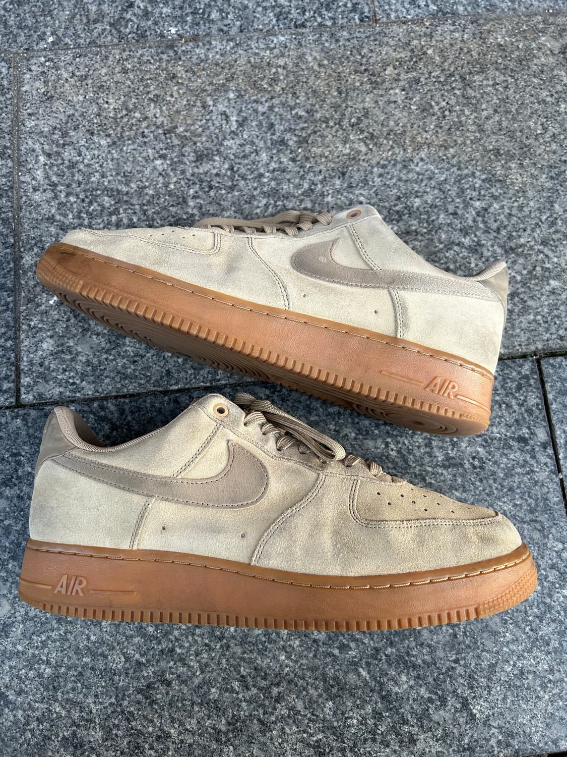 나이키 에어포스 스웨이드머쉬룸 295 상품이미지1