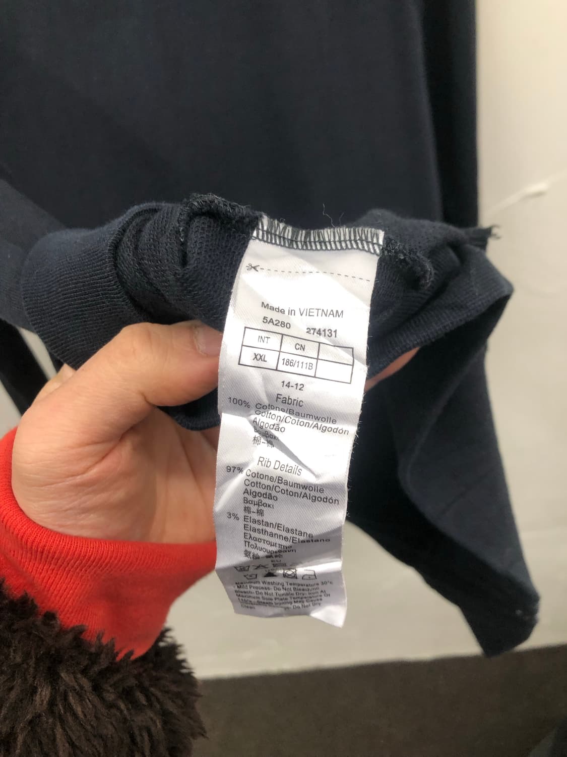 엠포리오 아르마니 숄더 로고 집업 상품이미지6