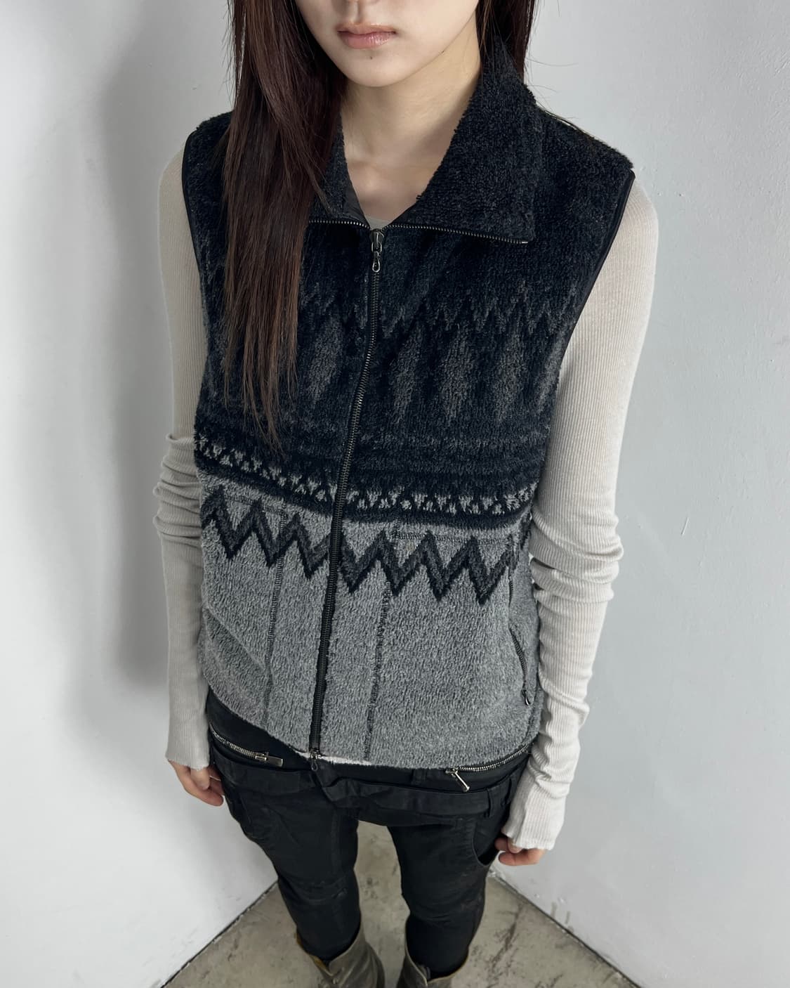 Attachment Jacquard Wool High Neck Vest 상품이미지1