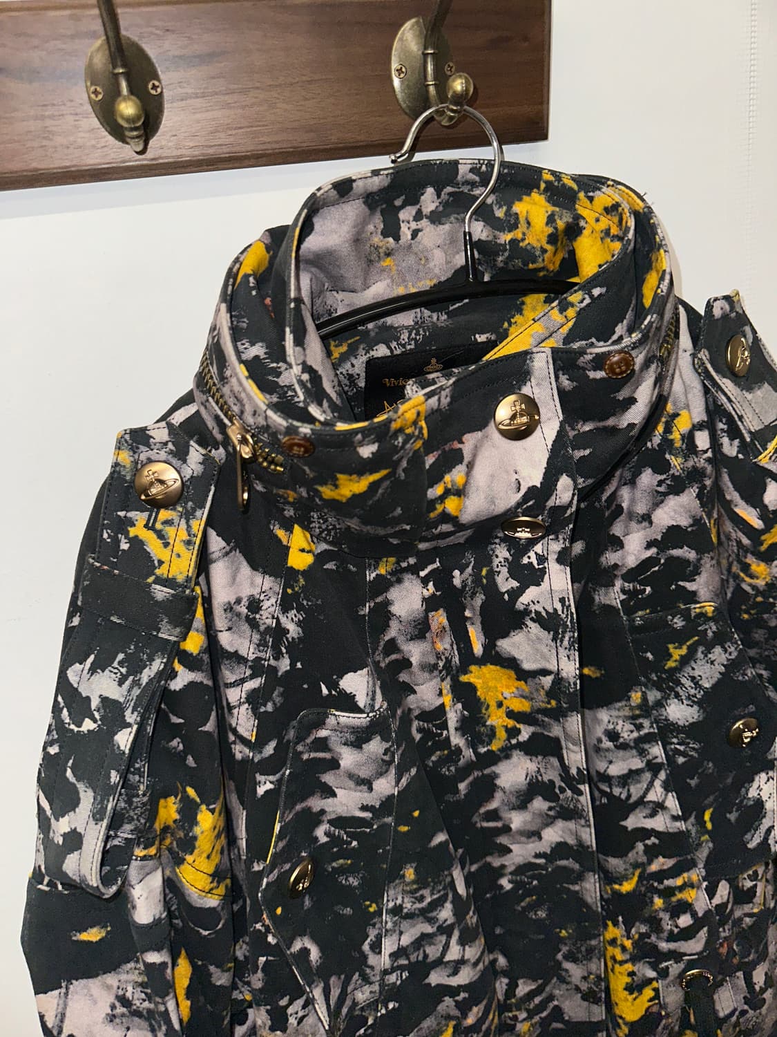 Vivienne westwood프린트 금장버튼 하프 자켓 40  상품이미지1