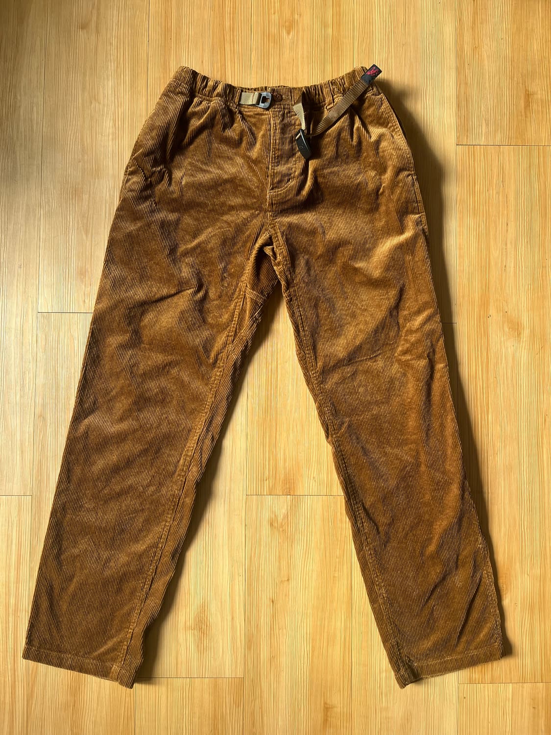 그라미치 G팬츠 코듀로이 s사이즈 팝니다 상품이미지1