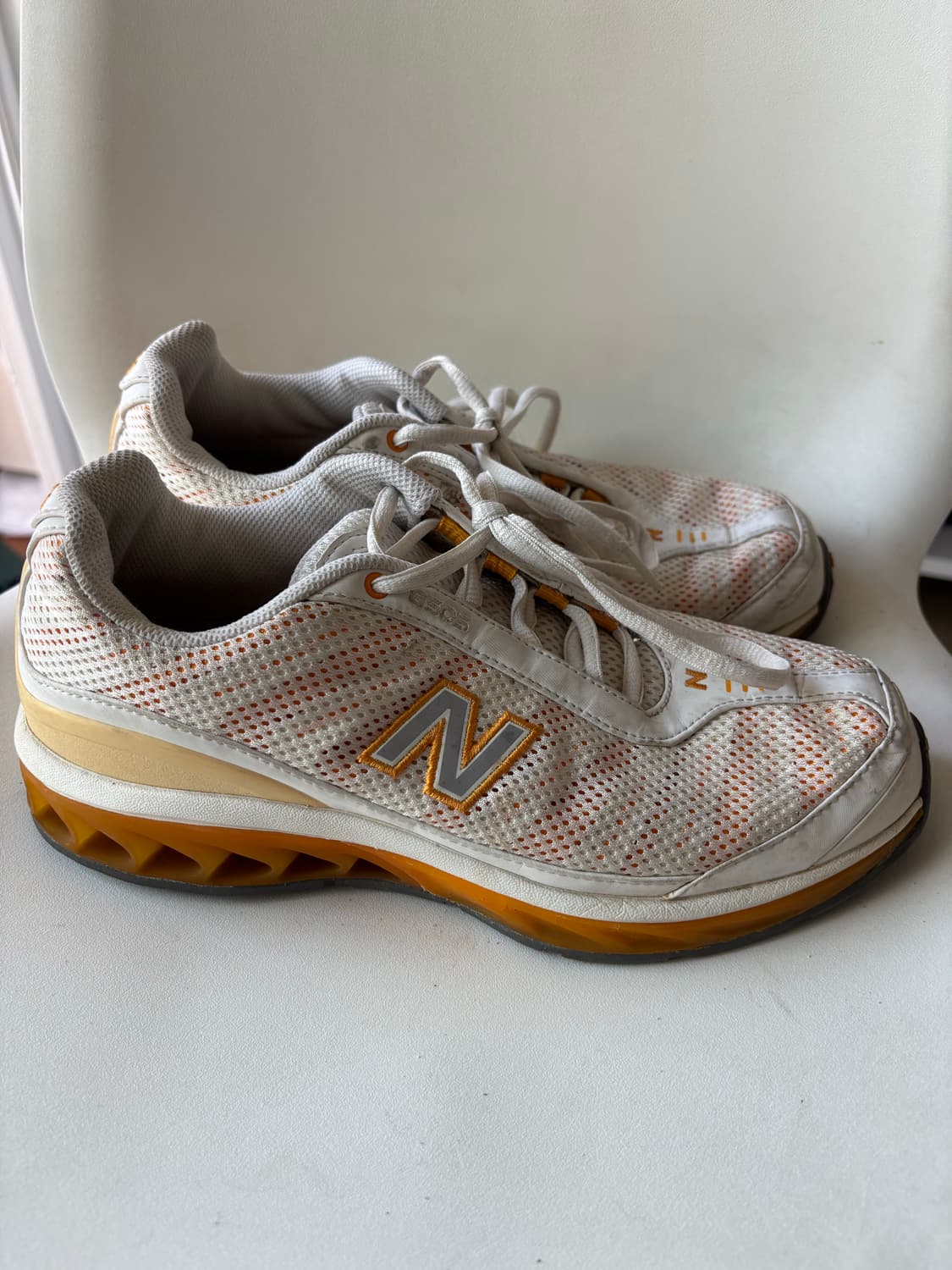 뉴발란스 zip 8505 런닝화 235size 상품이미지1
