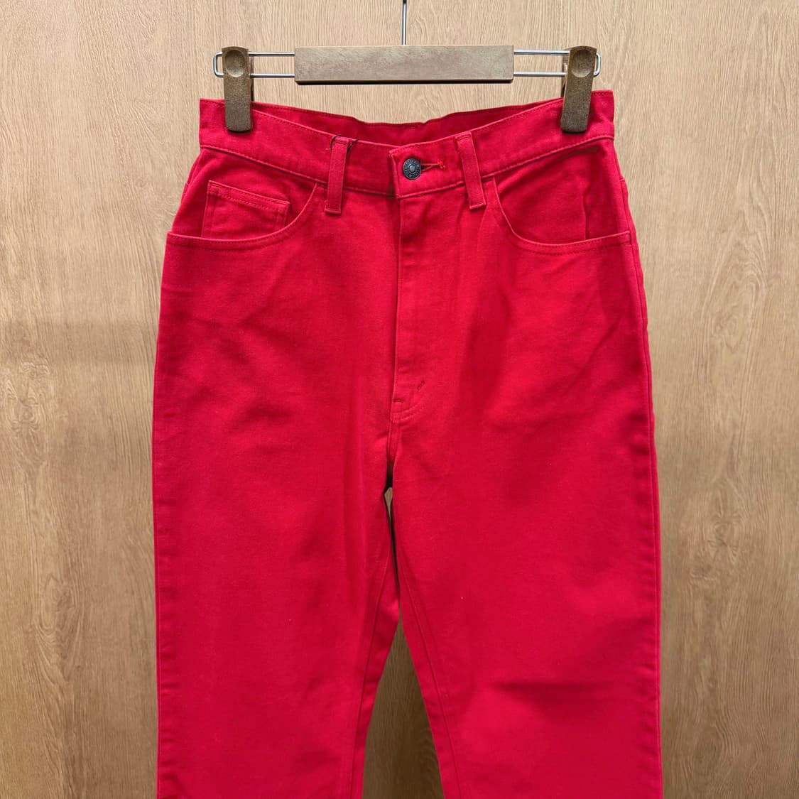 리바이스 데님 팬츠 포켓 후면 더블 포켓 디테일 스트레이트핏 레드 상품이미지4