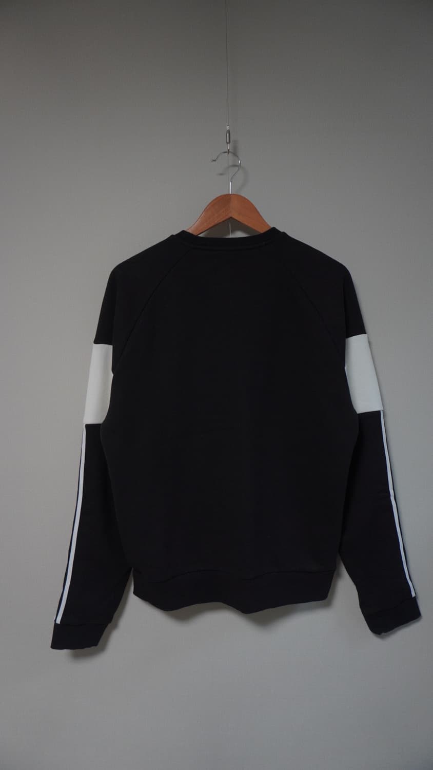 엄브로 맨투맨 상품이미지4