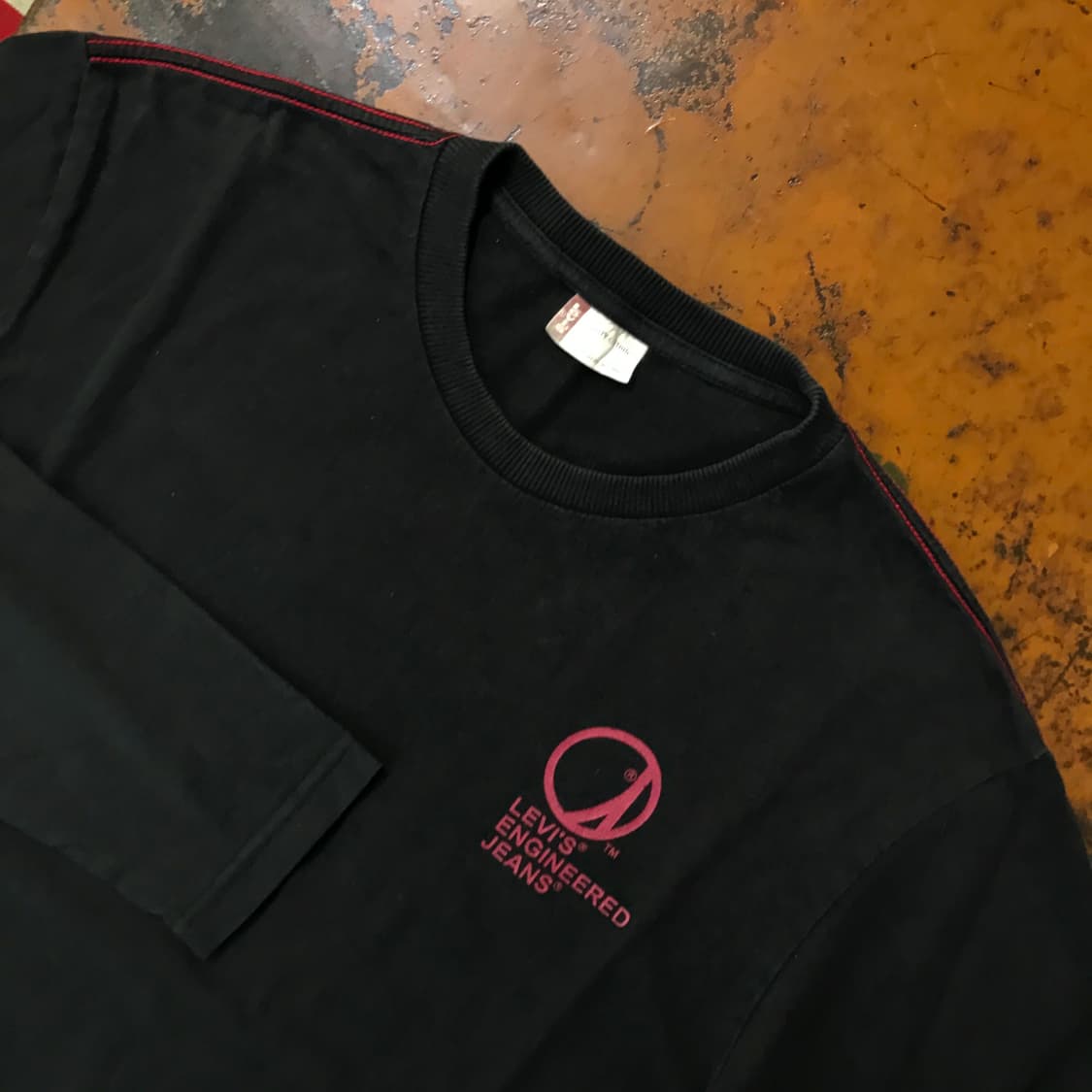 리바이스 엔지니어드 진 블랙 프린팅 롱 슬리브 남성 105 사이즈  상품이미지3