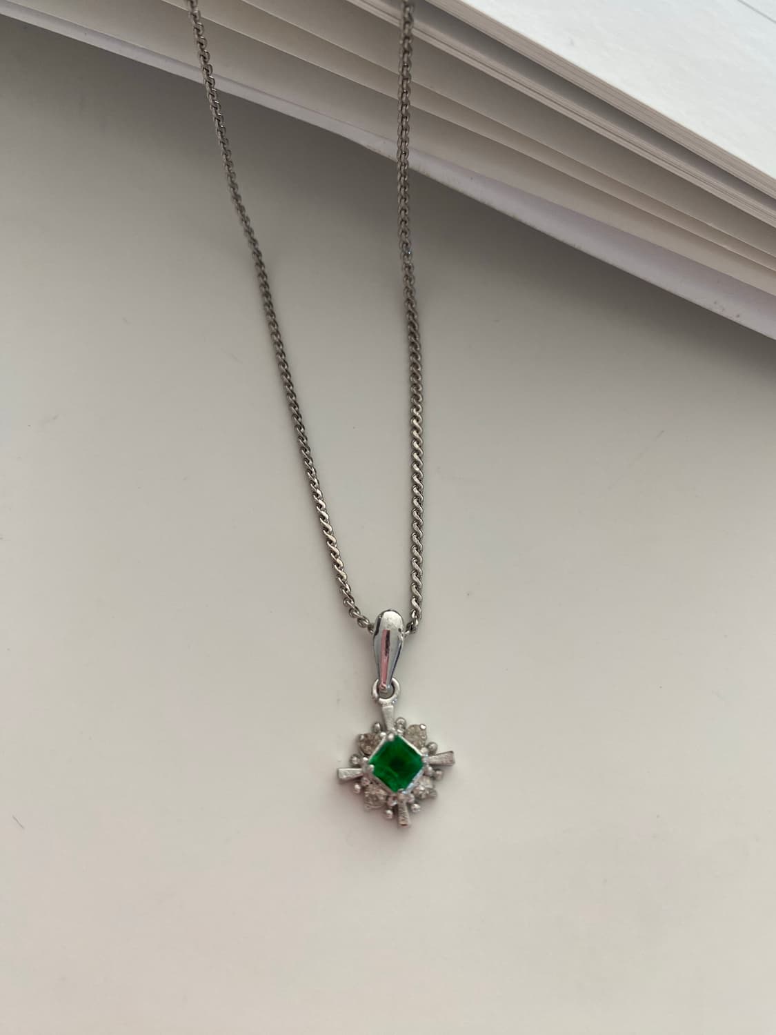 에메랄드그린 큐빅 롱 목걸이 상품이미지1