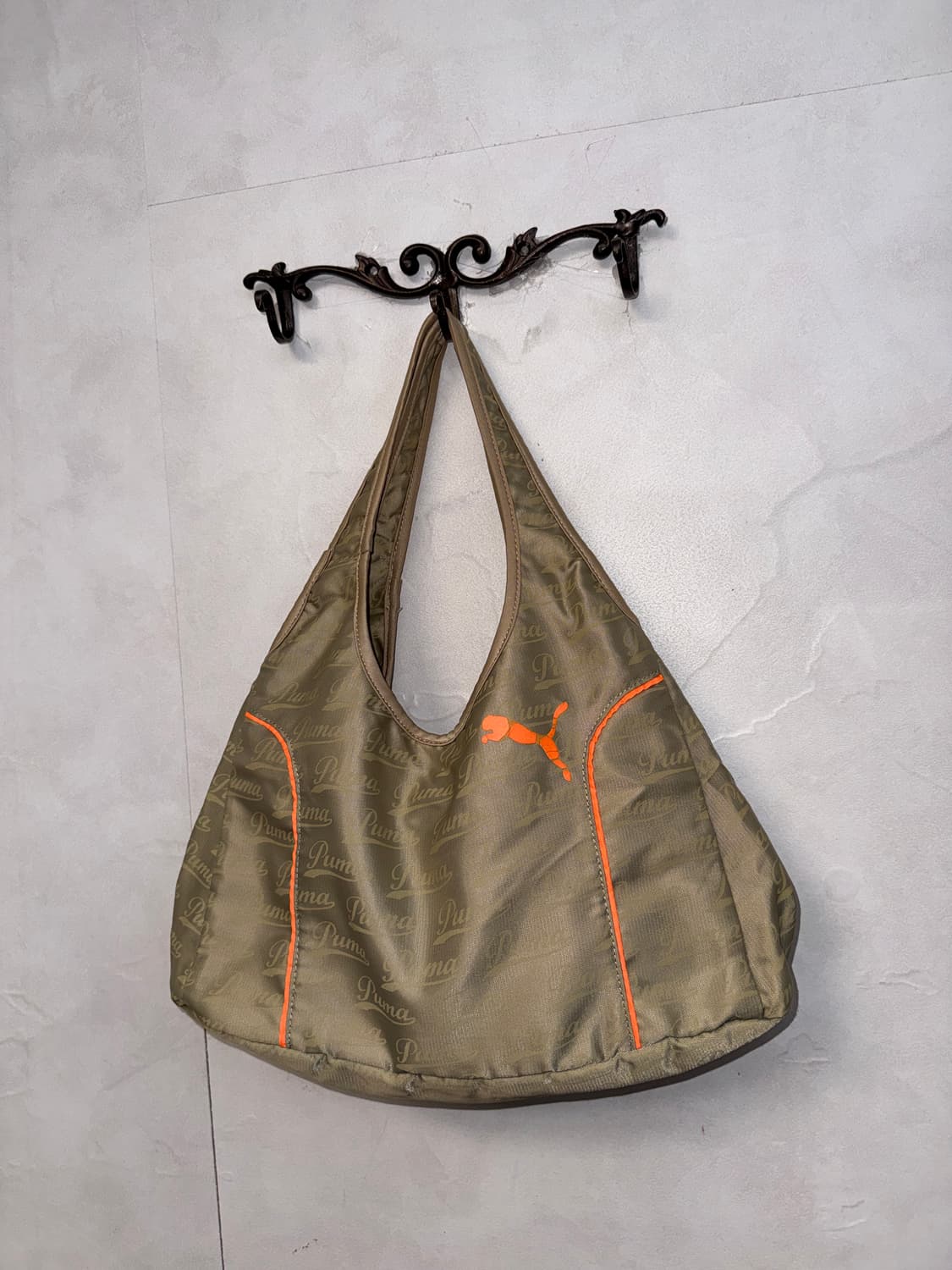 Puma beige logo pattern shoulder bag 상품이미지2