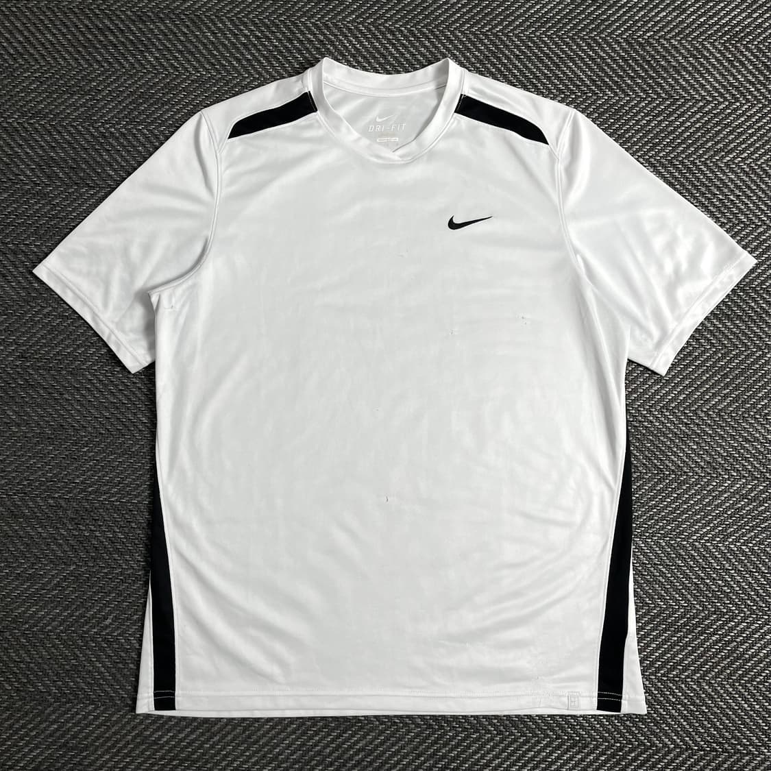 나이키 드라이핏 올드스쿨 트레이닝 티셔츠y 3750 상품이미지1