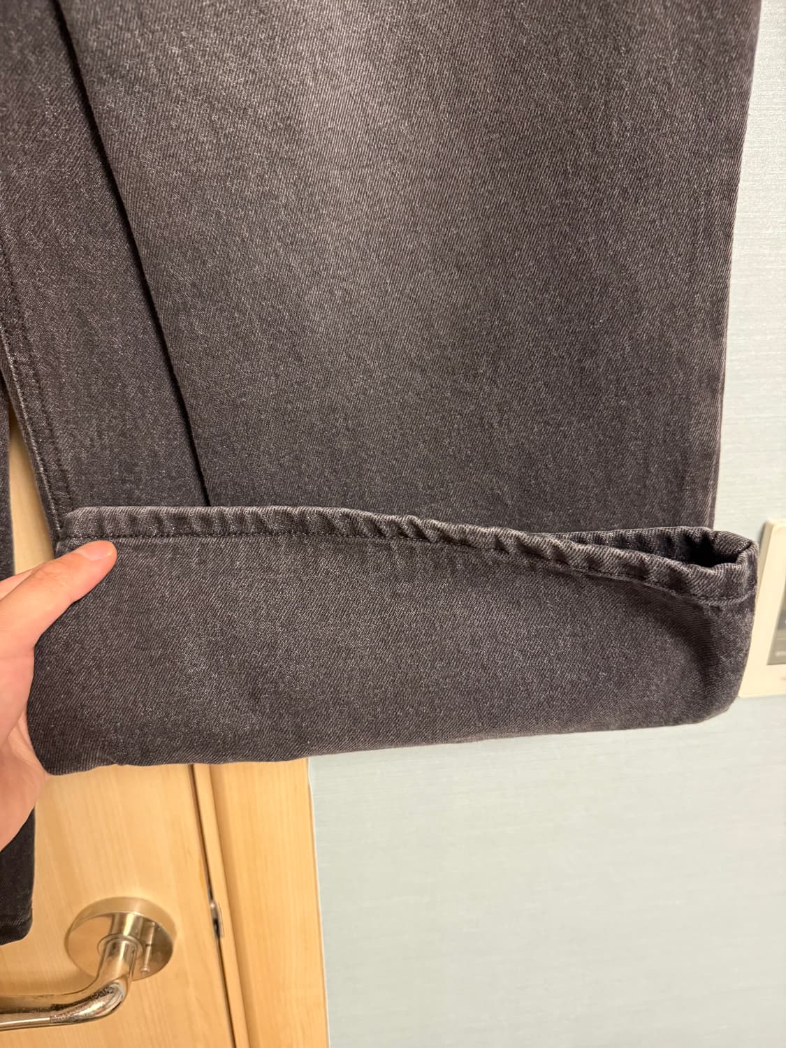 해칭룸 wrap jeans (사이즈 3, 샘플세일 제품) 상품이미지3