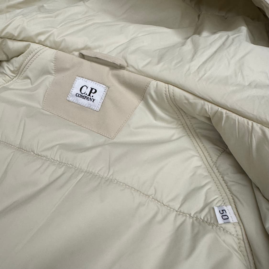 CP컴퍼니 패딩자켓 상품이미지4