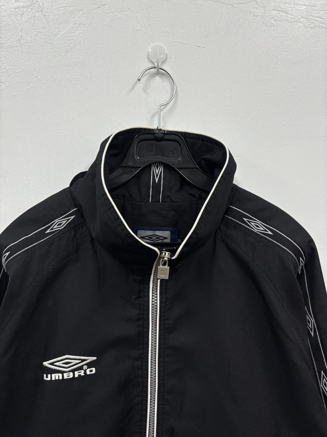 엄브로 잉글랜드 점퍼 상품이미지3