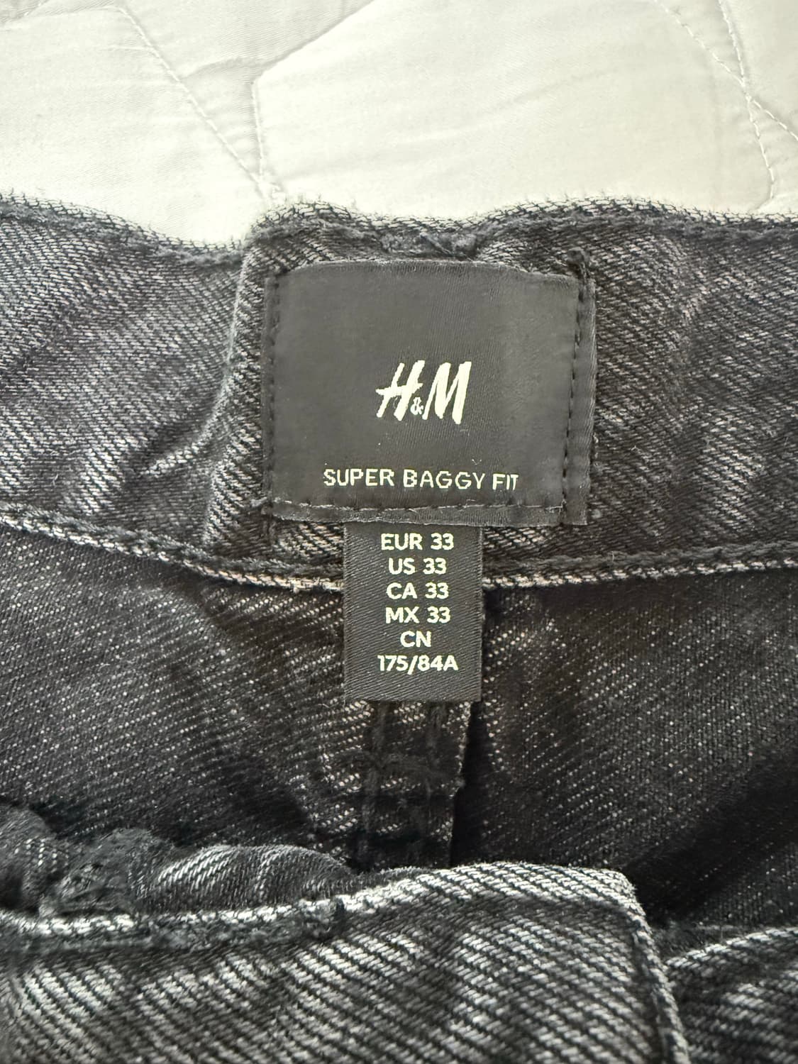 H&M 슈퍼배기 쇼츠 상품이미지3