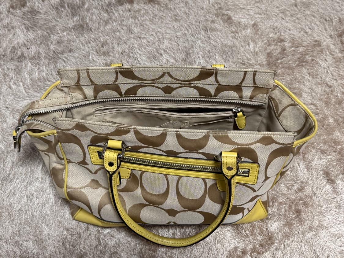 코치 숄더백 옐로우 상품이미지4